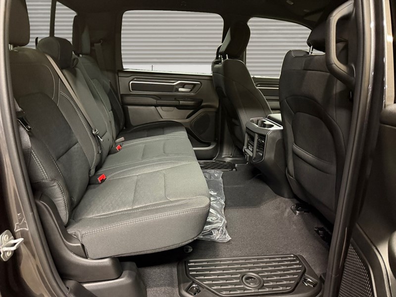 2025 RAM 1500 Big Horn 4x4 Crew Cab 5'7" Box