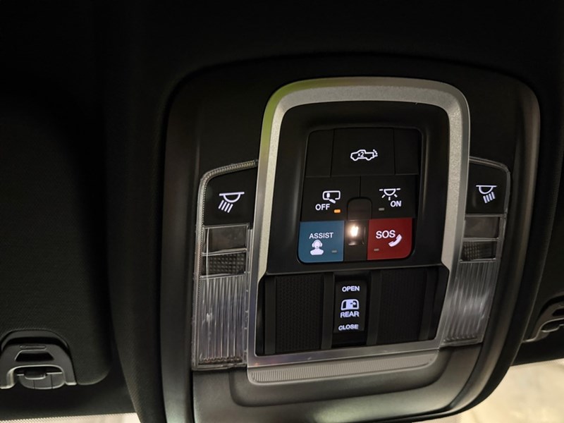 2025 RAM 1500 Big Horn 4x4 Crew Cab 5'7" Box