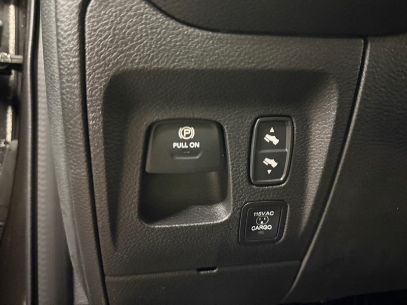 2025 RAM 1500 Big Horn 4x4 Crew Cab 5'7" Box