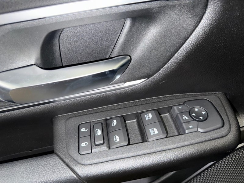 2025 RAM 1500 Big Horn 4x4 Crew Cab 5'7" Box