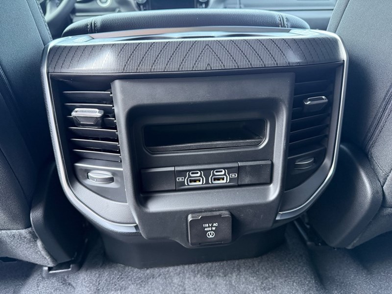 2025 RAM 1500 Big Horn 4x4 Crew Cab 5'7" Box