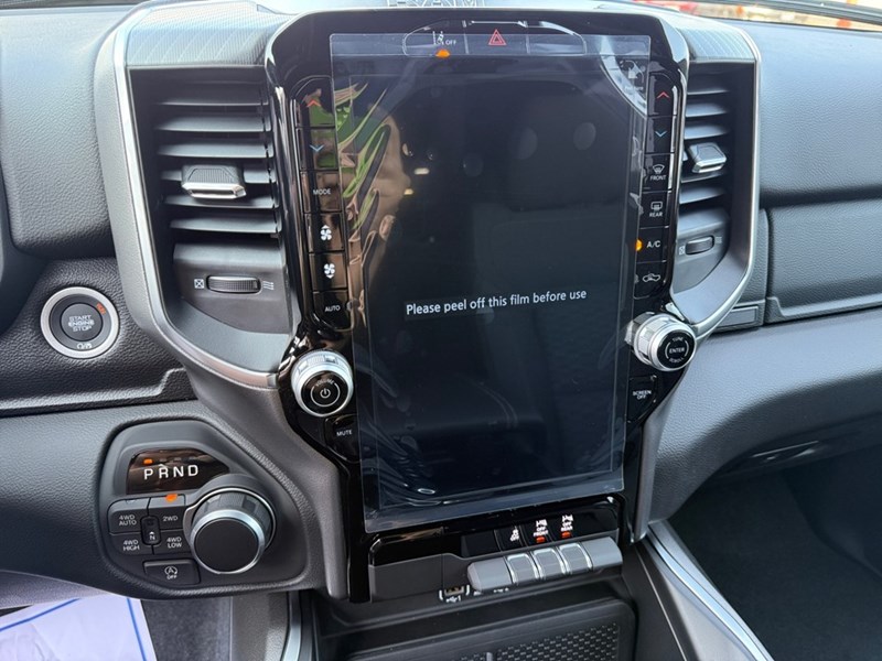 2025 RAM 1500 Big Horn 4x4 Crew Cab 5'7" Box