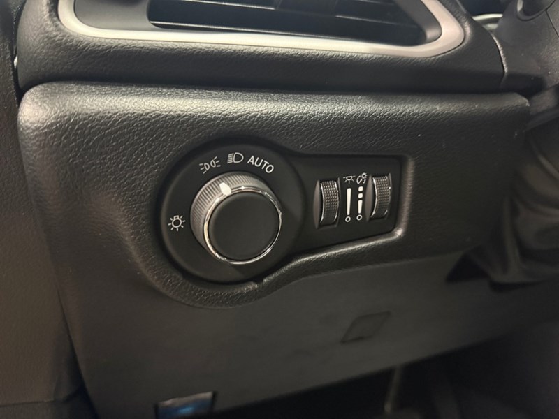 2026 Chrysler Grand Caravan SXT 2WD