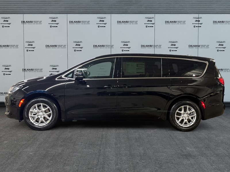 2026 Chrysler Grand Caravan SXT 2WD