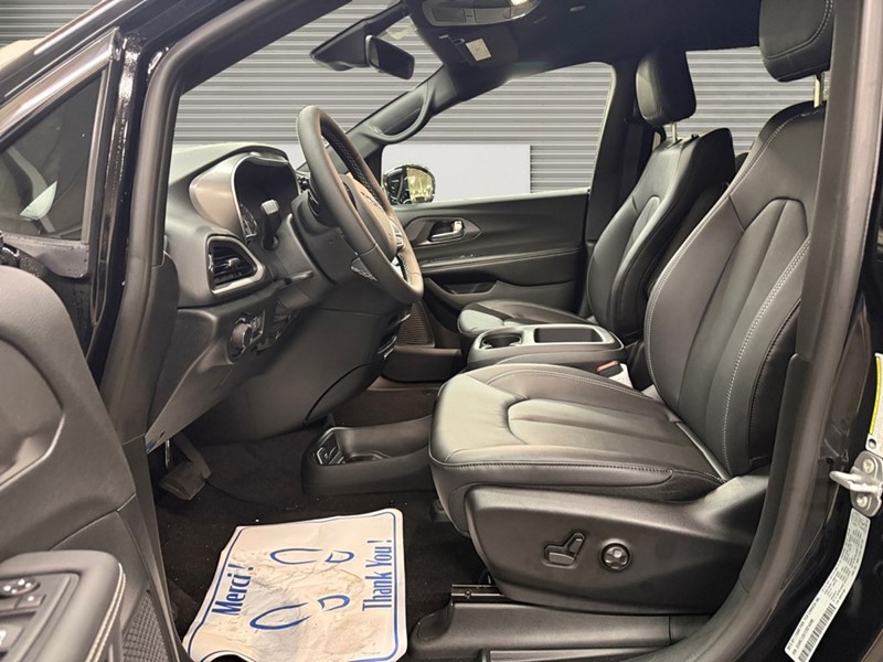 2026 Chrysler Grand Caravan SXT 2WD