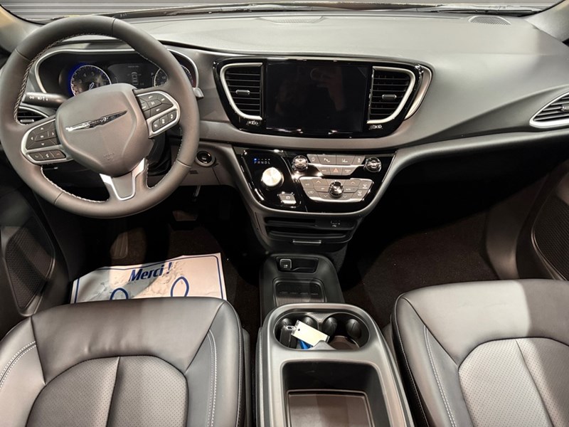 2026 Chrysler Grand Caravan SXT 2WD