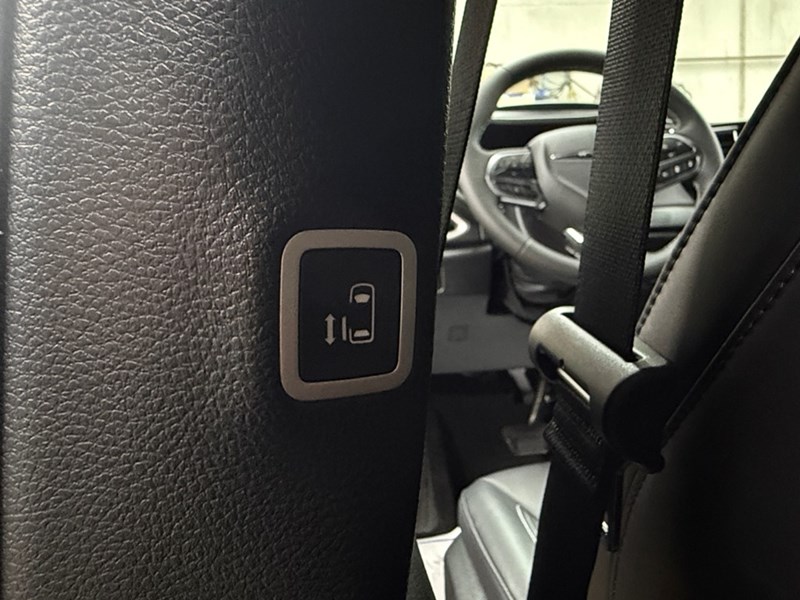 2026 Chrysler Grand Caravan SXT 2WD