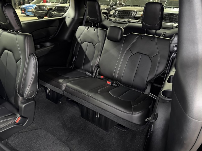 2026 Chrysler Grand Caravan SXT 2WD