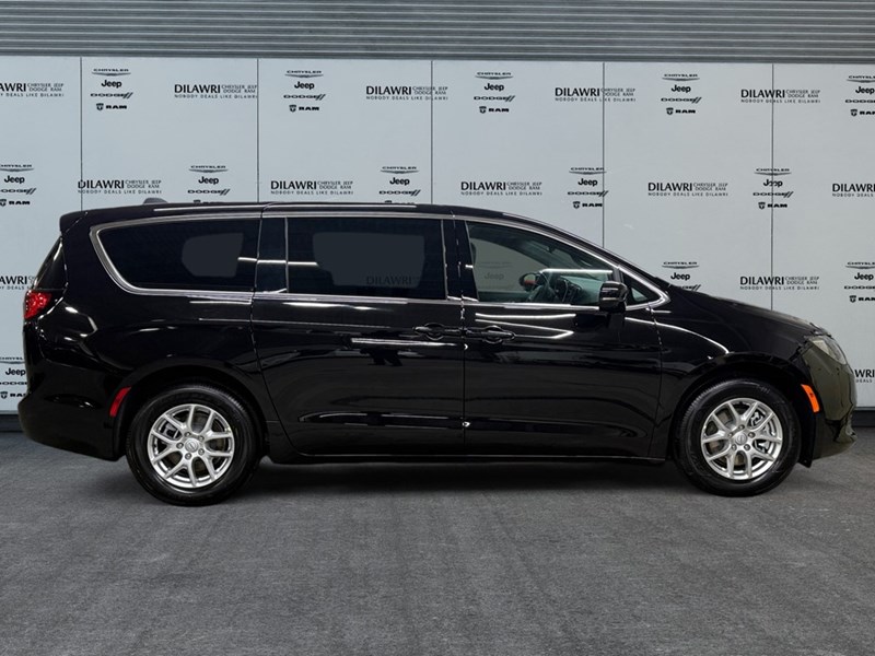 2026 Chrysler Grand Caravan SXT 2WD