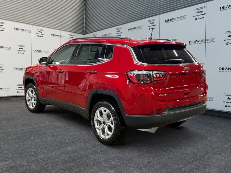 2025 Jeep Compass North 4x4