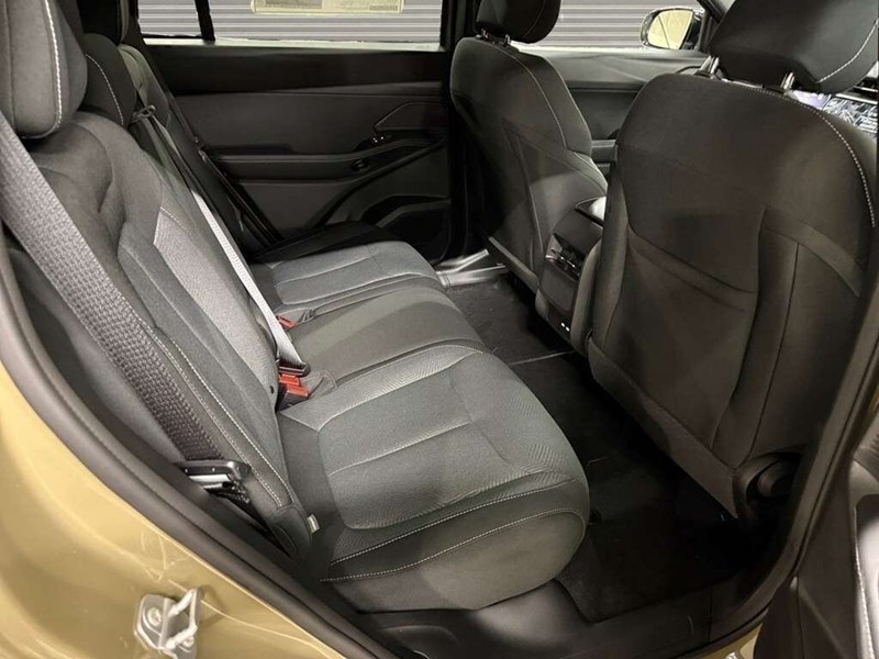 2026 Jeep Cherokee Laredo 4x4 Hybrid