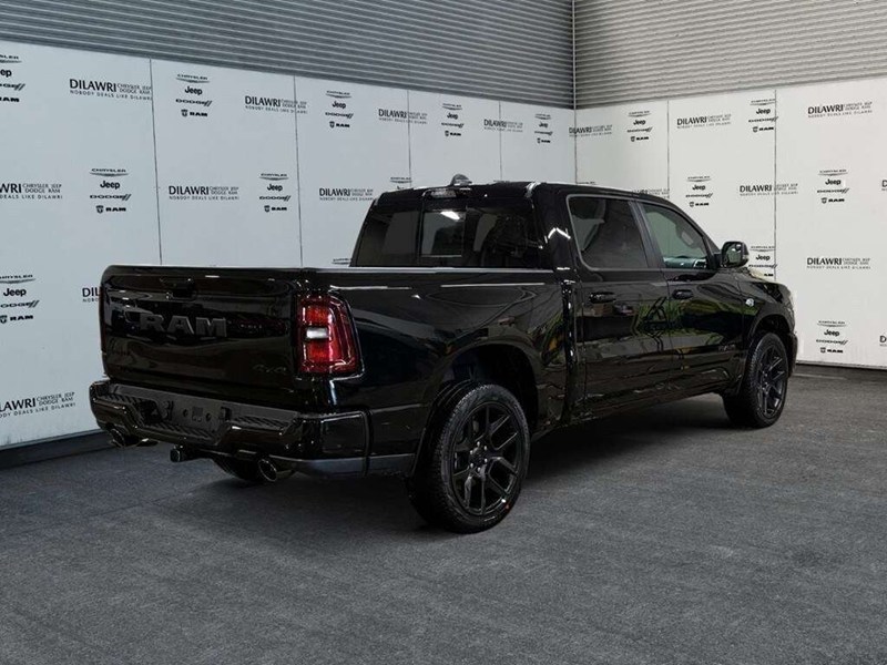 2026 RAM 1500 Sport 4x4 Crew Cab V8 HEMI 5'7" Box