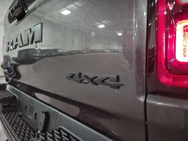 2026 RAM 1500 Big Horn Night Edition 4x4 Crew Cab 5'7" Box