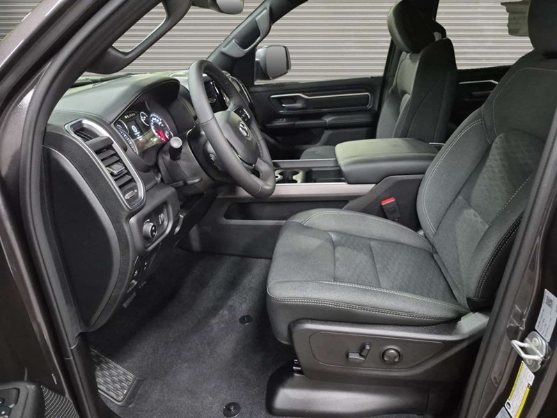 2026 RAM 1500 Big Horn Night Edition 4x4 Crew Cab 5'7" Box
