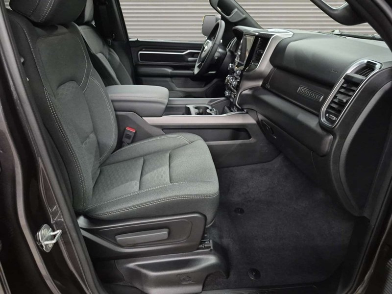 2026 RAM 1500 Big Horn Night Edition 4x4 Crew Cab 5'7" Box