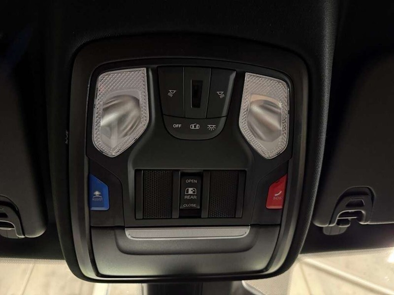 2026 RAM 1500 Black Express Edition 4x4 Quad Cab