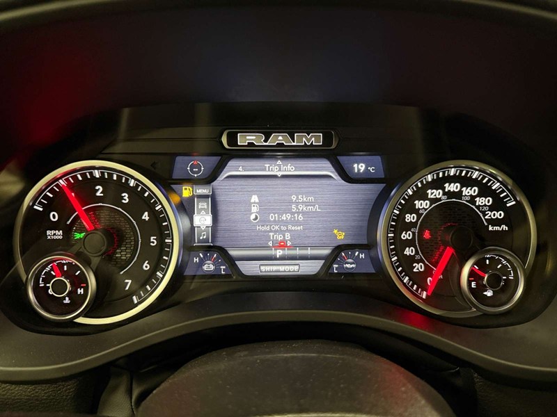 2026 RAM 1500 Black Express Edition 4x4 Quad Cab
