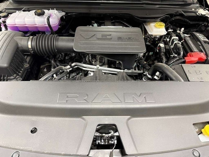 2026 RAM 1500 Black Express Edition 4x4 Quad Cab