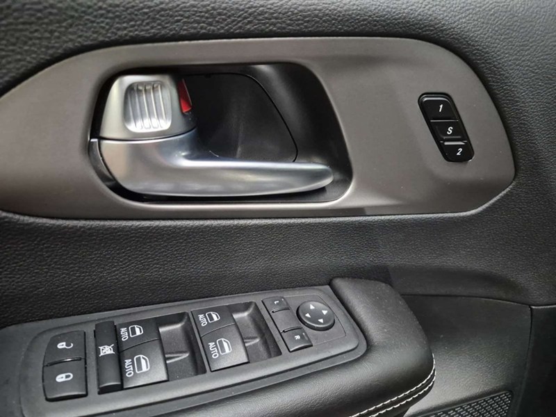 2027 Chrysler Pacifica Select AWD