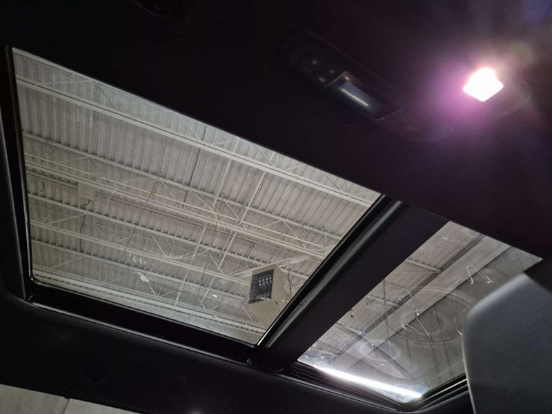 2027 Chrysler Pacifica Select AWD