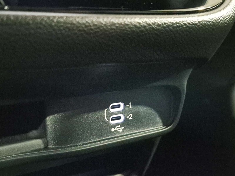 2027 Chrysler Pacifica Select AWD