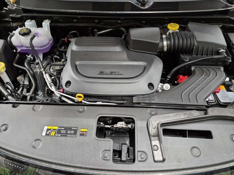 2027 Chrysler Pacifica Select AWD