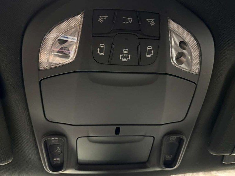 2027 Chrysler Pacifica Select AWD