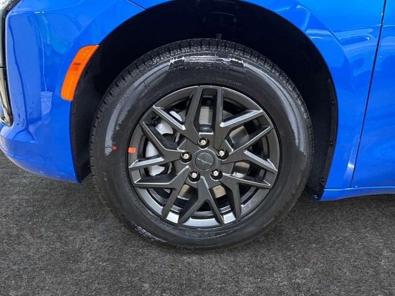 2027 Chrysler Pacifica Select AWD