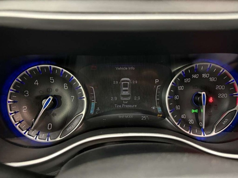 2027 Chrysler Pacifica Select AWD