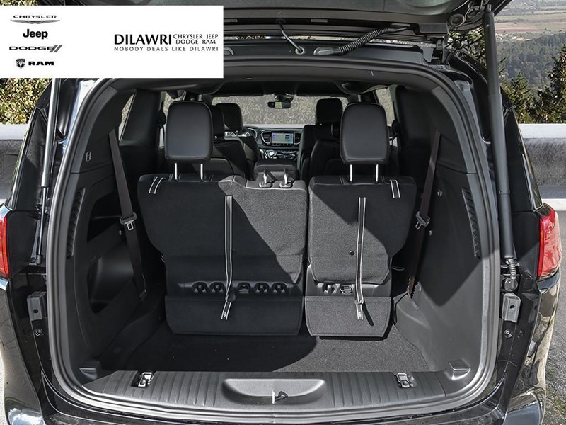 2026 Chrysler Grand Caravan SXT 2WD