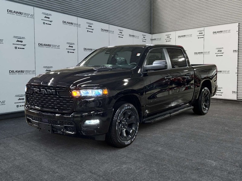 2026 RAM 1500 Black Express 4x4 Crew Cab 5'7" Box