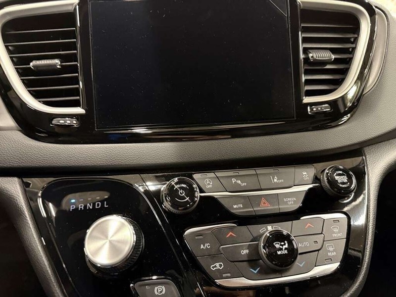 2027 Chrysler Grand Caravan SXT