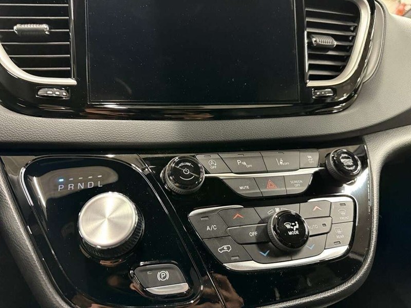 2027 Chrysler Grand Caravan SXT
