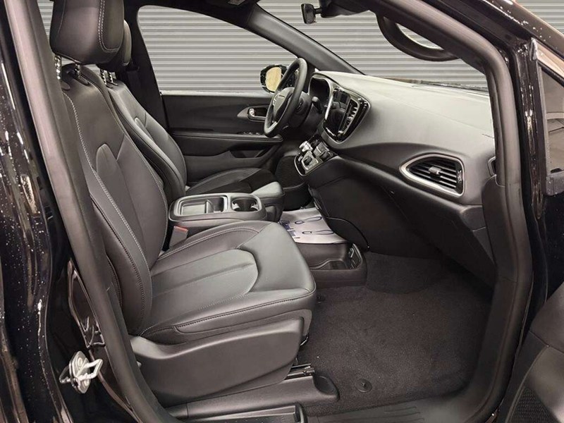 2027 Chrysler Grand Caravan SXT