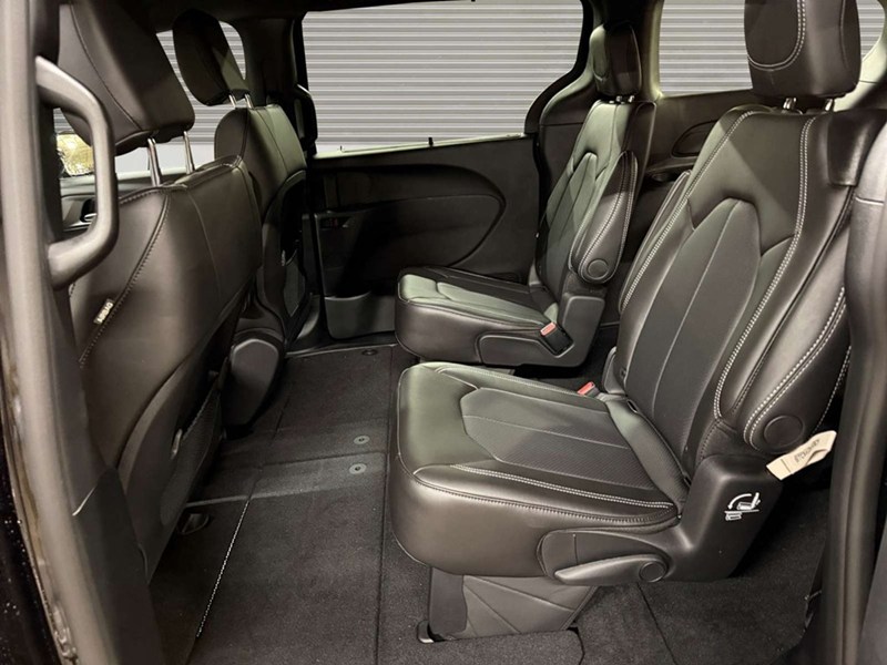 2027 Chrysler Grand Caravan SXT