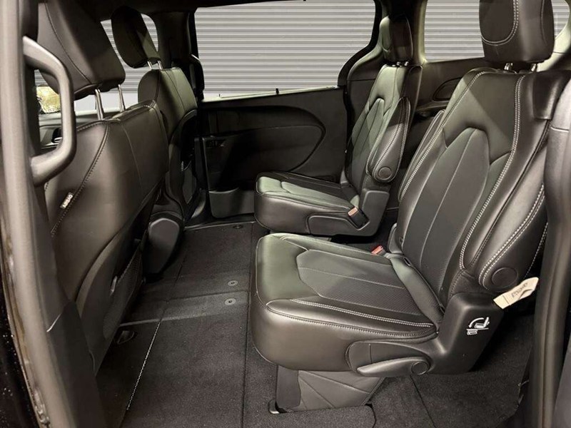 2027 Chrysler Grand Caravan SXT