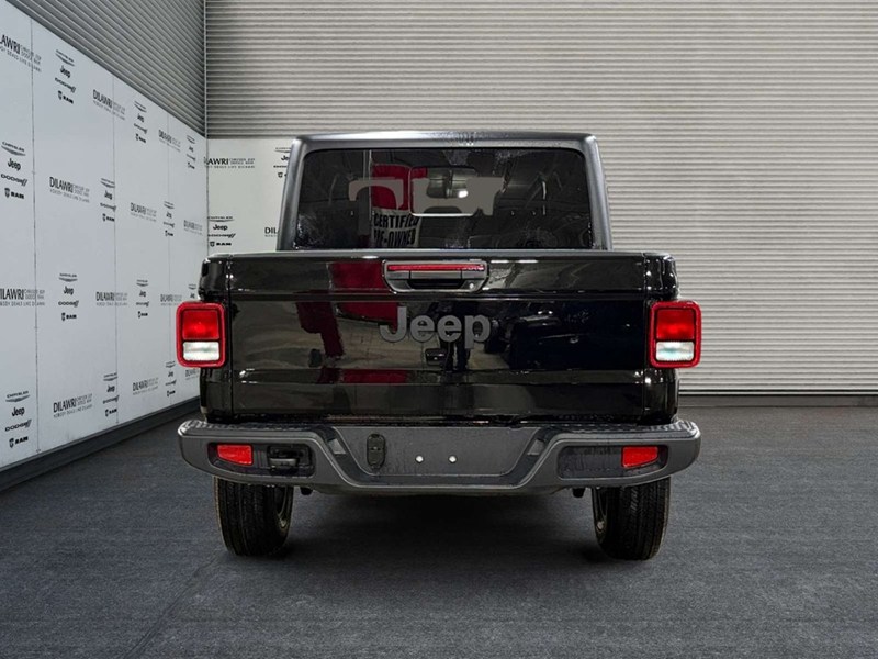 2026 Jeep Gladiator Sport S 4x4 V6