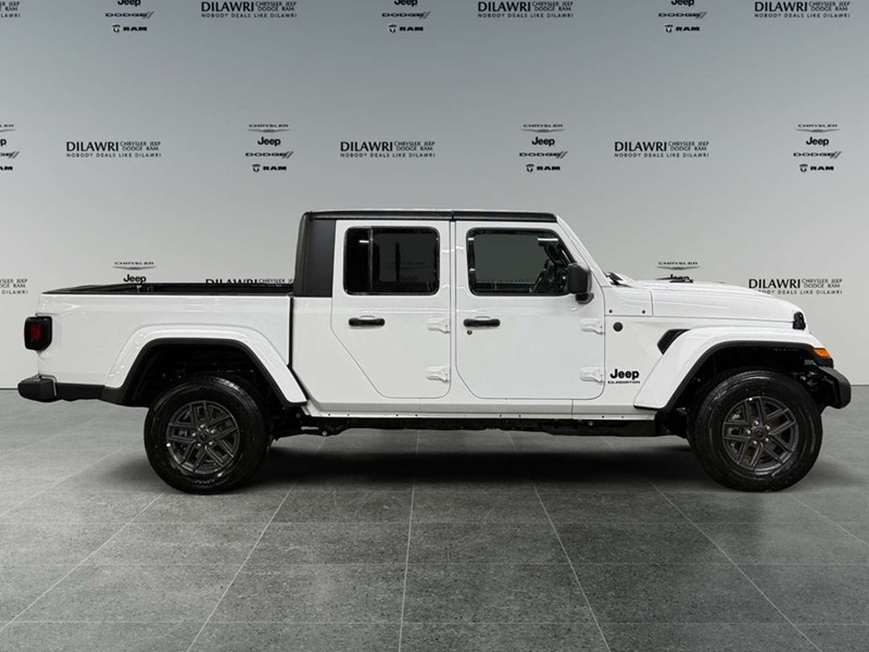 2026 Jeep Gladiator Sport S 4x4 V6