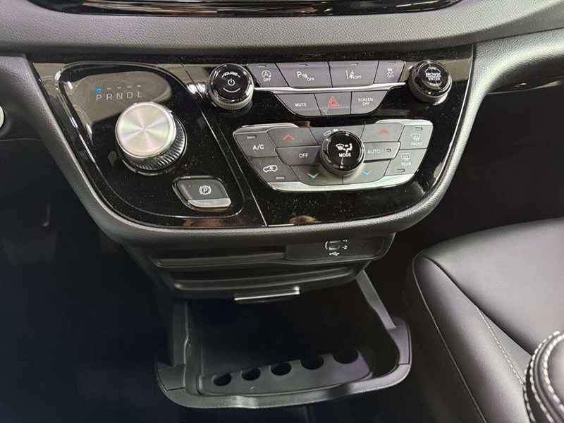 2026 Chrysler Grand Caravan SXT