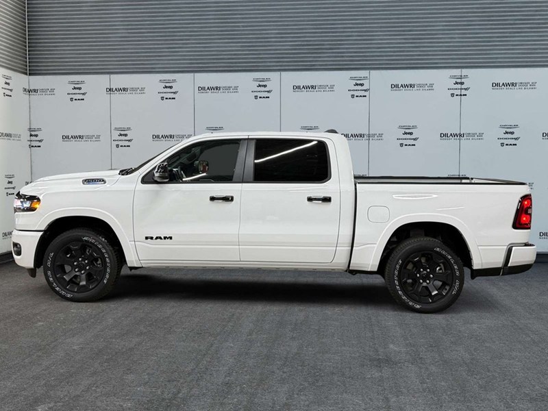 2026 RAM 1500 Big Horn Night Edition 4x4 Crew Cab 5'7" Box