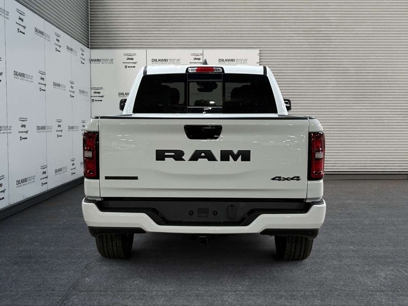 2026 RAM 1500 Big Horn Night Edition 4x4 Crew Cab 5'7" Box