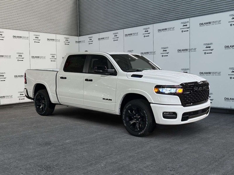 2026 RAM 1500 Big Horn Night Edition 4x4 Crew Cab 5'7" Box