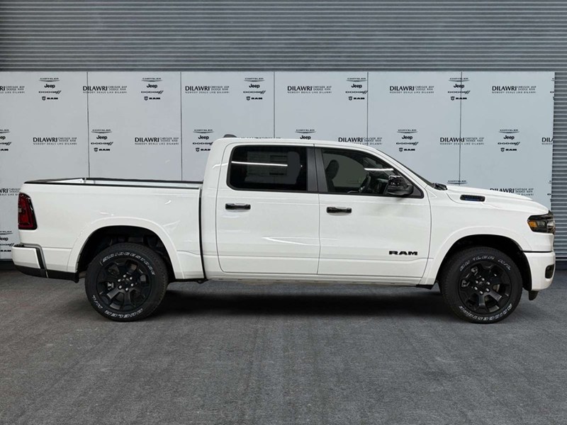 2026 RAM 1500 Big Horn Night Edition 4x4 Crew Cab 5'7" Box