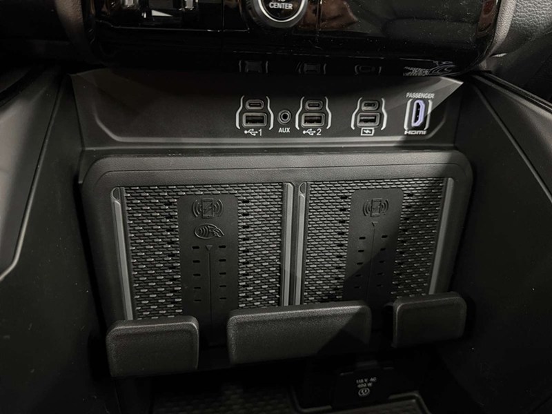2026 RAM 1500 Sport 4x4 Crew Cab 5'7" Box