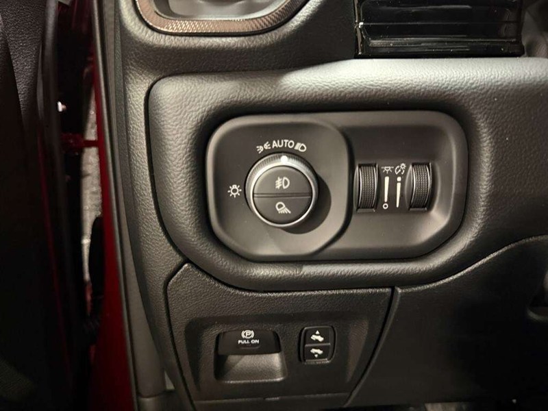 2026 RAM 1500 Rebel 4x4 Crew Cab 5'7" Box