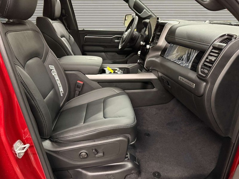 2026 RAM 1500 Rebel 4x4 Crew Cab 5'7" Box