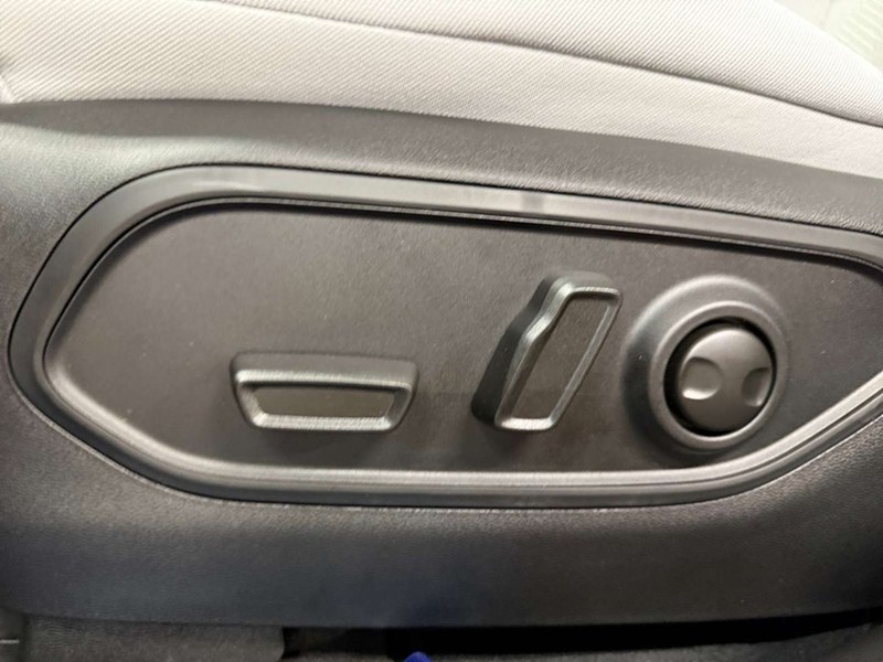 2026 Jeep Cherokee Laredo 4x4 Hybrid