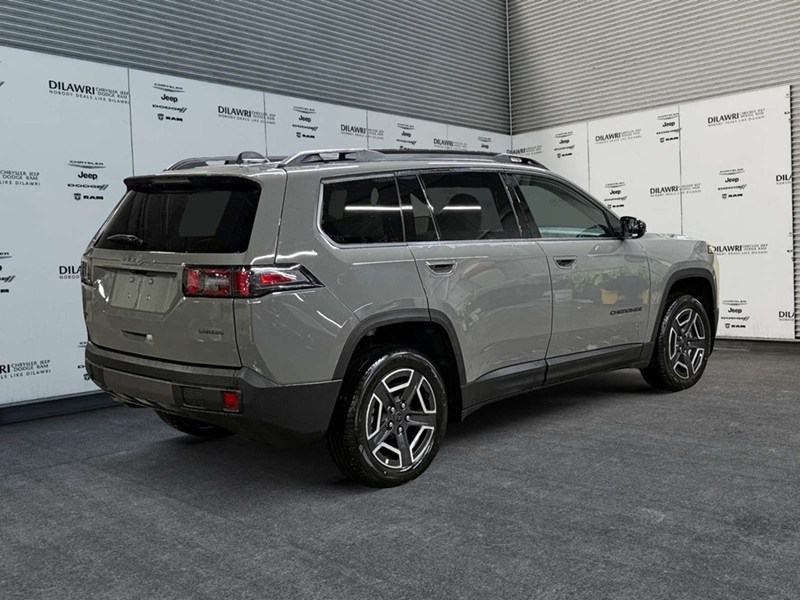 2026 Jeep Cherokee Laredo 4x4 Hybrid