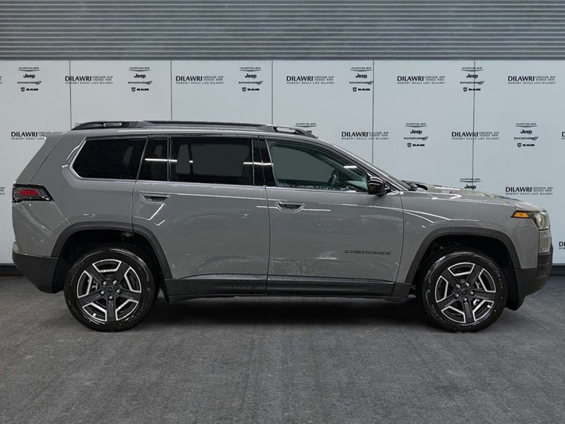 2026 Jeep Cherokee Laredo 4x4 Hybrid