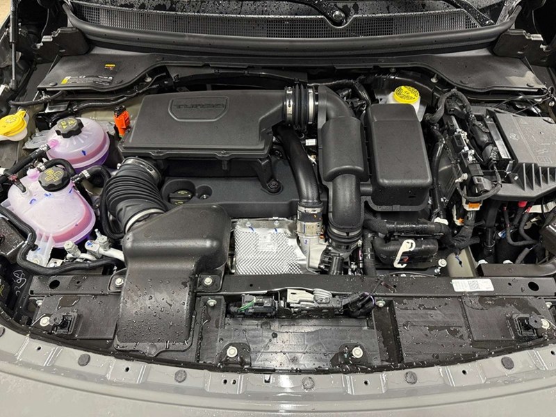 2026 Jeep Cherokee Laredo 4x4 Hybrid